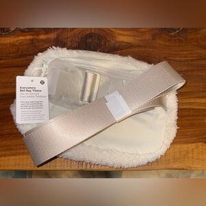 Lululemon belt bag